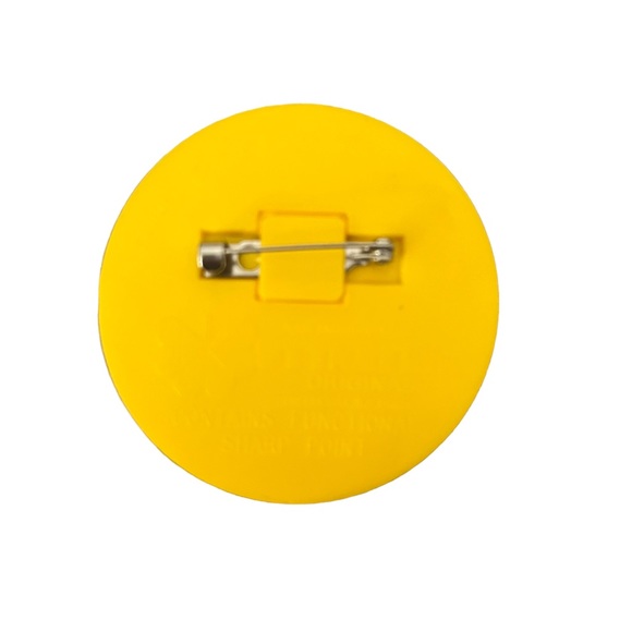 Vintage Snoopy Fan 1958 Yellow Plastic Button - Picture 3 of 4